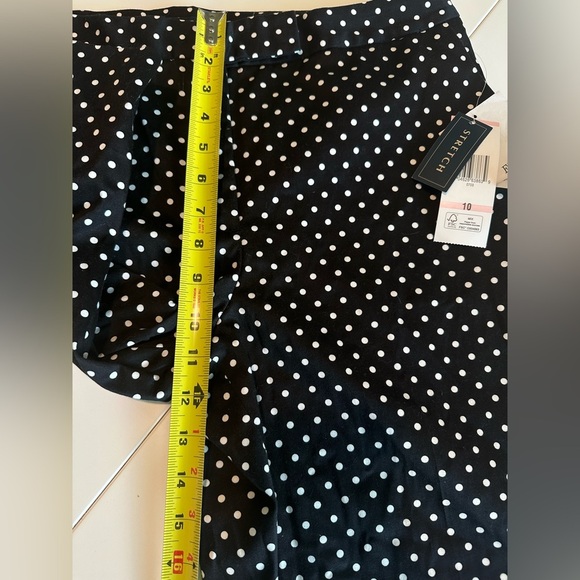 New Jones New York Black and White Polka Dot Women's Shorts Size 10 - Picture 8 of 9